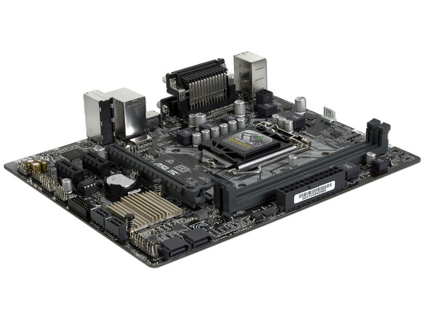 T. Madre ASUS H110M-D, ChipSet Intel H110,
Soporta: Intel Core i7/Core i5/Core i3/Pentium/Celeron de Socket 1151,
Memoria: DDR4 2133 MHz, 32GB Max,
SATA 3.0, USB 3.0,
Integrado: Audio HD, Red Gigabit,
Micro-ATX, 
Ptos: 1xPCIE3.0 x16.
