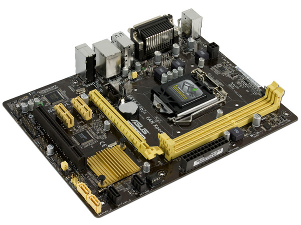 T. Madre ASUS H81M-C/CSM, Chipset Intel H81 Exp.,
Soporta: Core i7/i5/i3 de Socket 1150,
Memoria: DDR3 1600/1333/1066 MHz, 16 GB Max,
Integrado: Audio HD, Red,
USB 3.0 y SATA 3.0,
Micro-ATX, Ptos: 1xPCIEx16, 2xPCIEX1