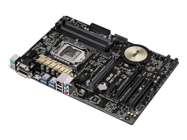 T. Madre H97-PLUS, ChipSet Intel H97,
Soporta: Core i7/i5/i3 de Socket 1150,
Memoria: DDR3 1600/1333MHz, 32GB Max,
Integrado: Audio HD, Red,
USB 3.0 y SATA 3.0,
ATX, Ptos: 2xPCIEx16, 2xPCIEx1