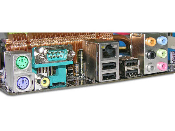 Tarjeta Madre ASUS M2N-E Socket AM2 
ChipSet NVIDIA nForce 570 Ultra MCP
Soporta: Athlon 64 X2 / Athlon 64 FX / Athlon 64
Integrado: Audio 8CH, Gigabit LAN
Diseño: ATX, Ptos: 1x PCI Express x16, 3x PCI