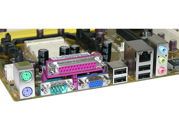 Tarjeta Madre ASUS M2N-MX SE,
ChipSet NVIDIA GeForce 6100 + nForce 430,
Soporta: Athlon 64 X2 / Athlon 64 FX / Athlon 64,
Memoria: DDR2 800/667/533, 2 Bancos, 4GB Max,
Integrado: Audio 5.1CH, Red 10/100,
Diseño: MicroATX, Ptos: 1xPCIEx16, 2xPCI.