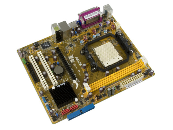 T. Madre ASUS M2N-MX SE Plus,
 Soporta: Phenom, Athlon 64/Athlon 64 X2, Socket AM2+,
 Memoria: DDR2 1066/800/667, 2 Bancos, 4GB Max,
 Integrado: Audio HD, Red 10/100,
 Diseño: MicroATX, Ptos: 1xPCIEx16, 2xPCI. 