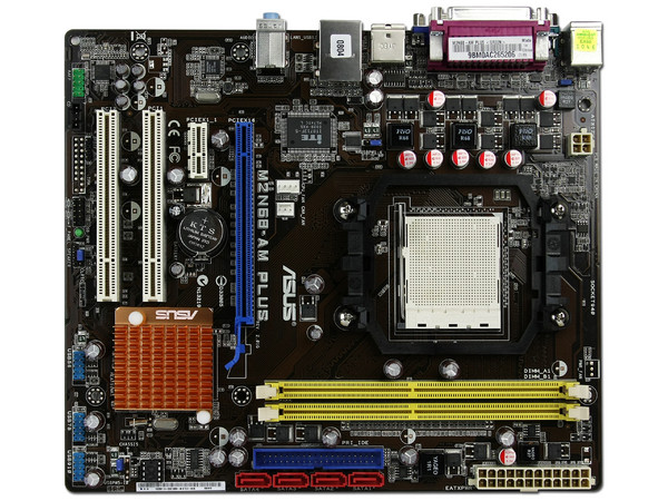 T. Madre ASUS M2N68-AM PLUS, Chipset NVIDIA G 7025,
Soporta: Phenom II, Athlon 64/Athlon 64 X2, Socket AM2+,
Memoria: DDR2 1066/800/667, 2 Bancos, 8GB Max,
Integrado: Audio HD, Red, Video Nvidia GF7025,
Diseño: mATX, Ptos:1xPCIEx16, 1xPCIEx1, 2xPCI