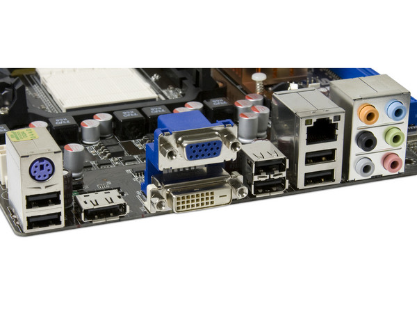 T. Madre ASUS M3A78-CM, Chipset AMD 780V/SB700,
Soporta: Phenom, Athlon 64/Athlon 64 X2, Socket AM2+,
Memoria: DDR2 1066/800/667, 4 Bancos, 8GB Max,
Integrado: Audio HD, Red 10/100, Video ATI RV610,
Diseño: MATX, Ptos:1xPCIEx16, 1xPCIEx1, 2xPCI.