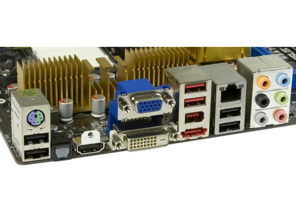 T. Madre ASUS M3A78-T, Chipset AMD 790GX,
Soporta: Phenom, Athlon 64/Athlon 64 X2, Socket AM2+,
Memoria: DDR2 1066/800/667, 4 Bancos, 16GBMax,
Integrado: Audio HD, Red 100/1000, Video ATI HD3300,
Diseño: ATX, Ptos: 3xPCIEx16, 1xPCIEx1, 2xPCI.