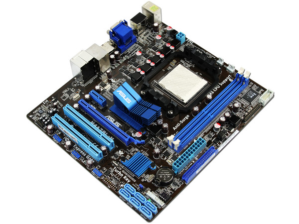 T. Madre Asus M4A78L-M, ChipSet AMD 760G,
Soporta: Phenom II X3 y X4 Soporta AM2+ y AM3,
Integrado: Video Radeon HD3000, Audio HD, Red RTL8112L,
Memoria: DDR2 1200(O.C.)/1066MHz, 2Bancos, 8GB Max,
Diseño mATX, Ptos: 1xPCIEX16, 1xPCIEX1, 2xPCI
