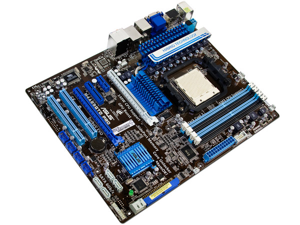 T. Madre Asus M4A89GTD PRO, ChipSet AMD 890GX,
Soporta: Phenom II X3 y X4 de Socket AM3,
Integrado: Audio HD, Red, Video ATI 4290,
Memoria: DDR3 2000(O.C.)/1333MHz,
Diseño ATX, Ptos: 2xPCIEX16, 2xPCIE, 2xPCI