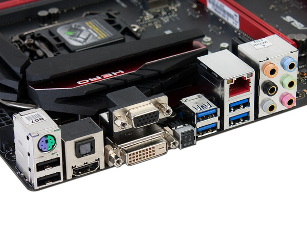 T. Madre ASUS MAXIMUS VII HERO, Chipset Intel Z97 Exp.,
Soporta: Core i7/i5/i3 de Socket 1150,
Memoria: DDR3 3200(O.C.)/1600/1333/1066 MHz, 32GB Max,
Integrado: Audio HD, Red,
USB 3.0 y SATA 3.0,
ATX, Ptos: 2xPCIE 3.0 x16, 3xPCIEx1