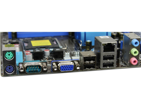 Tarjeta Madre ASUS P5G41-M LX2, ChipSet Intel G41,
Soporta: Core 2 Quad, Core 2 Duo, 1333/1066/800MHz,
Memoria: DDR2 800/667MHz, 2 Bancos, 8GBMax,
Integrado: Audio HD, Red, Video Intel, Diseño: mATX,
Puertos: 1xPCIEx16, 1xPCIEx1, 2xPCI
