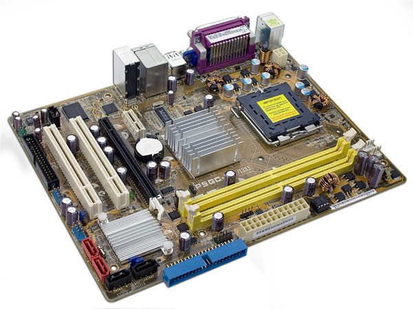 T. Madre ASUS P5GC-MX/1333, ChipSet Intel 945GC,
Soporta: Cel.400, DualCore/2 Duo, *1333/1066/800MHz,
Memoria: DDR2 667/533Mhz, 2 Bancos, 4GB Max,
Integrado: Video IGMA 950, Audio 6 canales, Red,
Diseño: mATX, Ptos: 1xPCEx16, 1xPCE, 2xPCI