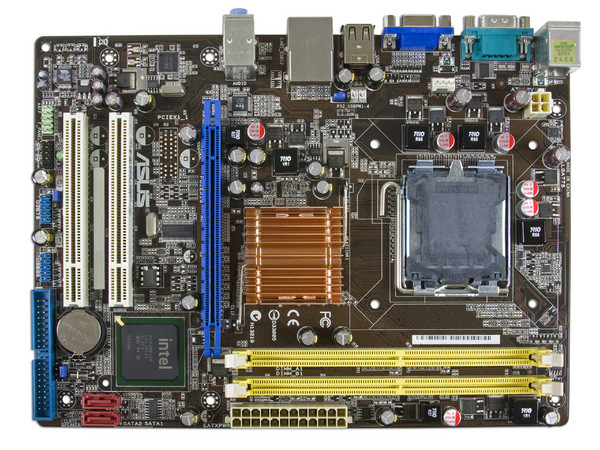 Tarjeta Madre ASUS P5KPL-AM IN, ChipSet Intel G31,
Soporta: Core 2 Quad, Core 2 Duo, 1600(O.C)/1333/1066MHz,
Memoria: DDR2 1066/800/667MHz, 2 Bancos, 4GBMax,
Integrado: Audio HD, Red, Video Intel, Diseño: mATX,
Puertos: 1xPCIEx16, 2xPCI