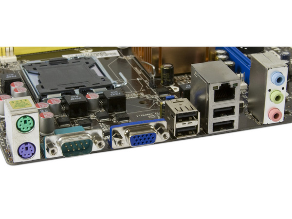 Tarjeta Madre ASUS P5KPL-AM SE, ChipSet Intel G31,
Soporta: Core 2 Quad, Core 2 Duo, 1600(O.C)/1333/1066MHz,
Memoria: DDR2 1066/800/667MHz, 2 Bancos, 4GBMax,
Integrado: Audio HD, Red, Video Intel, Diseño: mATX,
Puertos: 1xPCIEx16, 1xPCIEx1, 1xPCI