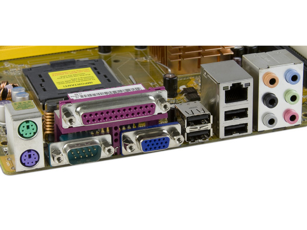 Tarjeta Madre ASUS P5KPL-CM, ChipSet G31 Intel ICH7,
Soporta: Core 2 Quad, Core 2 Duo, 1066/1333/1600MHz,
Memoria: DDR2 1066/800/667MHz, 2 Bancos, 4GBMax,
Integrado: Audio HD, Red, Video Intel, Diseño: mATX,
Puertos: 1xPCI-Ex16, 1xPCI-Ex1, 2xPCI