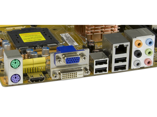 Tarjeta Madre ASUS P5N-EM HDMI, ChipSet nForce 630i,
Soporta: Core 2 Quad, Core 2 Duo, 800/1066/1333MHz,
Memoria: DDR2 1066/800/667MHz, 3 Bancos, 4GBMax,
Integrado: Audio 7.1, Red Gigabit, Diseño: mATX,
Puertos: 1xPCIEx16, 1xPCIEx1, 2xPCI