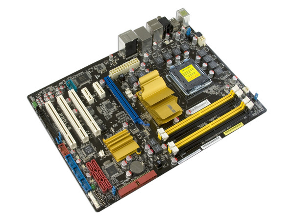 Tarjeta Madre ASUS P5QL-E, ChipSet Intel P43 ICH10R,
Soporta: Core 2 Quad, Core 2 Duo, 800/1066/1333MHz,
Memoria: DDR2 1066/800/667MHz, 4 Bancos, 16GBMax,
Integrado: Audio 7.1, Red Gigabit, Diseño: ATX,
Puertos: 1xPCI-Ex16 2.0, 2xPCI-Ex1, 3xPCI