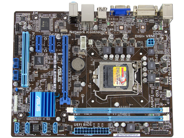 T. Madre ASUS P8H61-M LE CSM R2.0, ChipSet Intel H61 Exp.,
Soporta: Core i7/i5/i3 de Socket 1155,
Memoria: DDR3 2200(O.C.)/1333/1066 MHz, 16 GB Max,
Integrado: Audio HD, Red Gigabit,
Micro-ATX, Ptos: 1xPCIEX 3.0x16, 2xPCIEx1