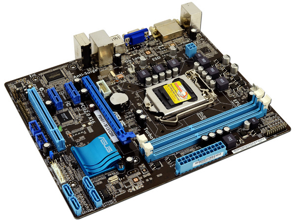 T. Madre ASUS P8H61-M LE/CSM-B3, ChipSet Intel H61 Exp.,
Soporta: Core i7/i5/i3 de Socket 1155,
Integrado: Audio HD, Red Gigabit,
Memoria: DDR3 1333/1066MHz, 16GB Max,
Diseño mATX, Ptos: 1xPCIEX16,2xPCIEX1