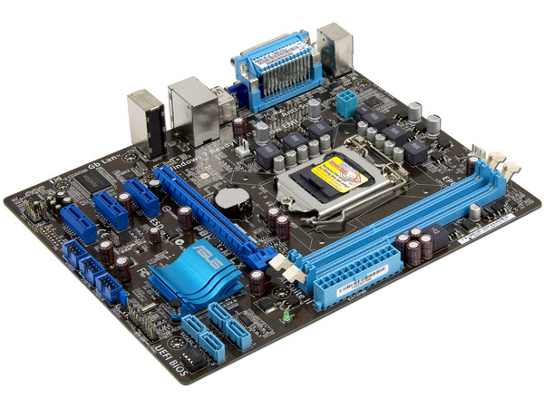 T. Madre ASUS P8H61-M LX-B3, ChipSet Intel H61 Exp.,
Soporta: Core i7/i5/i3 de Socket 1155,
Integrado: Audio HD, Red Gigabit,
 Serial ATA 3.0,
Memoria: DDR3 1333/1066 MHz, 16GB Max,
Diseño Micro-ATX, Ptos: 1xPCIEx16