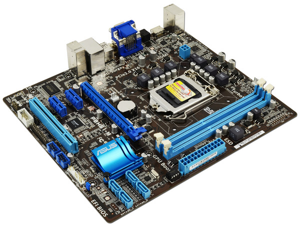 T. Madre ASUS P8H61-M-B3, ChipSet Intel H61,
Soporta: Core i7/i5/i3 de Socket 1155,
Integrado: Audio HD, Red Gigabit,
Memoria: DDR3 1333/1066MHz 16GB Max,
Diseño mATX, Ptos: 1xPCIEX16,2xPCIEx1,1xPCI 