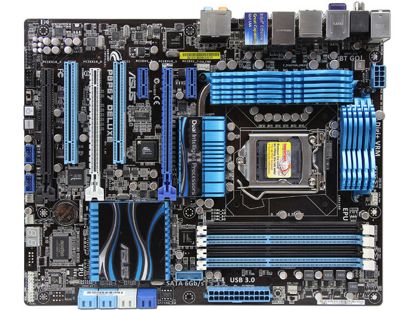 T. Madre ASUS P8P67 DELUXE -B3, ChipSet Intel P67 Exp.,
Soporta: Core i7/i5/i3 de Socket 1155,
Memoria: DDR3 2200(O.C)/2133(O.C.)/1600/1333MHz,
 USB 3.0 y SATA 3.0,
Diseño ATX, Ptos: 3xPCIEx16, 2xPCIEx1, 2xPCI.