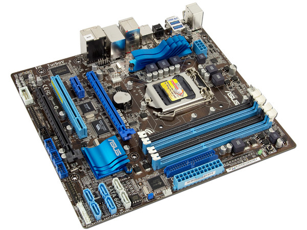 T. Madre ASUS P8P67-M-B3, ChipSet Intel P67 Exp.,
Soporta: Core i7/i5/i3 de Socket 1155,
Integrado: Audio HD, Red,
 USB 3.0 y SATA 3.0,
Memoria: DDR3 2200(O.C)/1600/1333MHz,
Diseño MicroATX, Ptos: 1xPCIEx16,1xPCIEx4