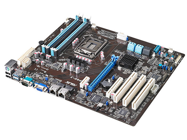 T. Madre ASUS P9D-V, ChipSet Intel C224,
Soporta: Xeon E3-1200/i3/Pentium de Socket 1150,
Memoria: DDR3 1600/1333 UDIMM con ECC, 32GB Max,
Video Integrado Aspeed AST1300 con 64MB VRAM,
USB 3.0 y SATA 3.0,
ATX, Ptos: 2xPCIEx16, 3xPCI