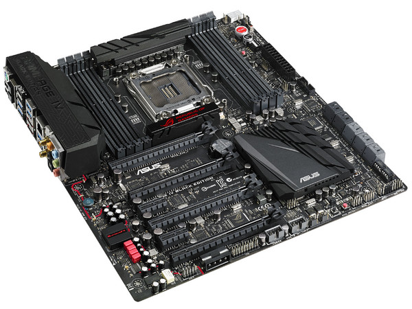 T. Madre ASUS Rampage IV Black Edition, ChipSet Intel X79,
Soporta: Core i7 de Socket 2011,
Memoria: DDR3 2800(O.C.)/1600/1333/1066 MHz MHz, 64GB Max,
USB 3.0 y SATA 3.0,
E-ATX, Ptos: 4xPCIE 3.0 X16, 2xPCIEX1.