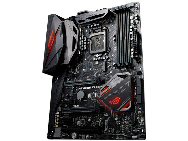 T. Madre ASUS ROG MAXIMUS IX HERO, Chipset Intel Z270,
Soporta: Core i7 / i5 / i3 de 7ma Gen., Socket 1151,
Memoria: DDR4 4133(O.C.)/3000(O.C.)/2133 MHz, 64GB Max,
Integrado: Audio HD, Red,
USB 3.1,  SATA 3.0, M.2,
ATX, Ptos: 3xPCIE 3.0 x16.