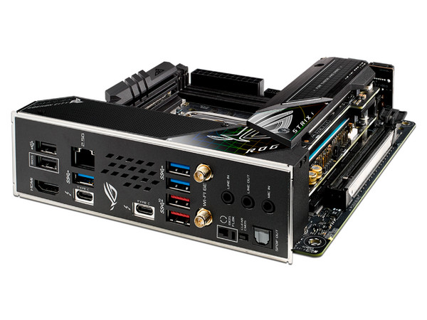 T. Madre Asus ROG STRIX Z690 I GAMING WIFI, Chipset Intel Z690,
Soporta Procesador Intel de 13a y 12va generación, Socket 1700,
Memoria:DDR5 6400(OC)/5600(OC)/4800  MHz, 64GB Max, 
Integrado: Audio HD, Wi-Fi 6, USB 3.2, M.2, 
Mini ITX, 1xPCIEx16
