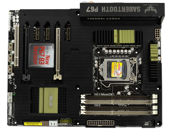 T. Madre ASUS Sabertooth P67-B3, ChipSet Intel P67 Exp.,
Soporta: Core i7/i5/i3 de Socket 1155,
Integrado: Audio HD, Red,
USB 3.0 y SATA 3.0,
Memoria: DDR3 1866/1800MHz, 32GB Max,
ATX, Ptos: 2xPCIEX16, 3xPCIEX1