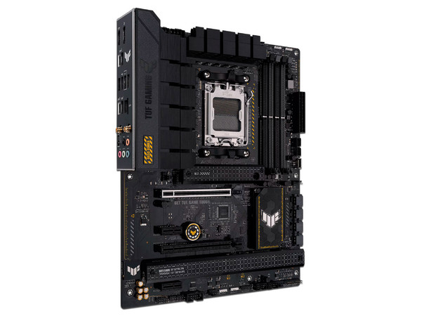 T. Madre ASUS TUF GAMING B650-PLUS WIFI,
Chipset B650,
Segmento: Alto/Gamer,
Soporta: AMD Ryzen 7000 Series, Socket AM5,
RAM: DDR5 6400/5400/5200/5000/4800 MHz, 128GB Max,
Audio HD, Wi-Fi 6, SATA 3.0, M.2,
ATX, Ptos: 2xPCIE4.0x16, 2xPCIE4.0x1.