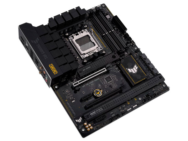 T. Madre ASUS TUF GAMING B650-PLUS WIFI,
Chipset B650,
Segmento: Alto/Gamer,
Soporta: AMD Ryzen 7000 Series, Socket AM5,
RAM: DDR5 6400/5400/5200/5000/4800 MHz, 128GB Max,
Audio HD, Wi-Fi 6, SATA 3.0, M.2,
ATX, Ptos: 2xPCIE4.0x16, 2xPCIE4.0x1.