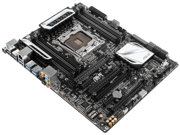 T. Madre ASUS X99-A, ChipSet Intel X99,
Soporta: Intel Core i7 de Socket 2011-v3,
Memoria: DDR4 3200(O.C.)/3000(O.C.)/2133 MHz, 64GB Max,
SATA 3.0, USB 3.0,
Integrado: Audio HD, Red Gigabit,
ATX, Ptos: 3xPCIE 3.0 x16, 2xPCIEx1