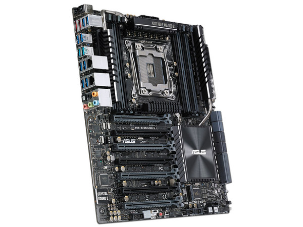 T. Madre ASUS X99-E WS, ChipSet Intel X99,
Soporta:Intel Xeon Series de Socket 2011-v3,
Memoria: DDR4 3200(O.C.)/3000(O.C.)/2133 MHz, 64GB Max,
SATA 3.0, USB 3.1,
Integrado: Audio HD, Red Gigabit,
Ptos: 8 x PCIe 3.0 x16,
CEB