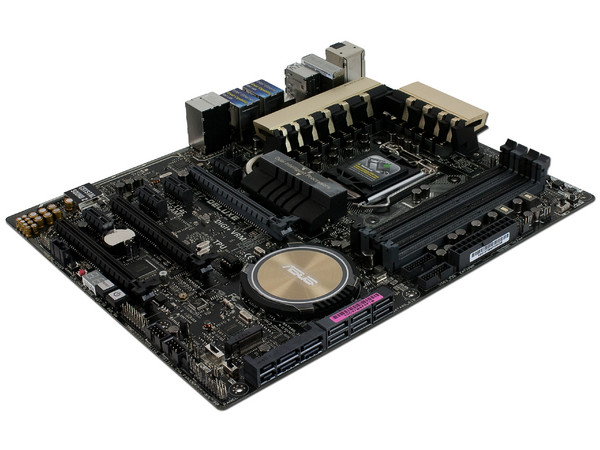 T. Madre Asus Z97-DELUXE, ChipSet Z97,
Soporta: Core i7/i5/i3 de Socket 1150,
Memoria: DDR3 3300(O.C.)/1600/1333 MHz, 32GB Max,
Integrado: Audio HD, Red,
USB 3.0 y SATA 3.0,
ATX, Ptos: 3xPCIEx16, 4xPCIEx1