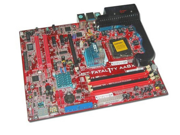 T. Madre Abit Fatal1ty AA8XE, ChipSet Intel 925XE,
Soporta: Intel Pentium 4 LGA775 (90nm) FSB 1066/800 MHz,
Integrado: Audio Dolby Digital Live , Red Dual 10/100Mbps,
Memoria: Dual channel DDR2 533/400, 4 Bancos, 4GB Max,
Diseño: ATX