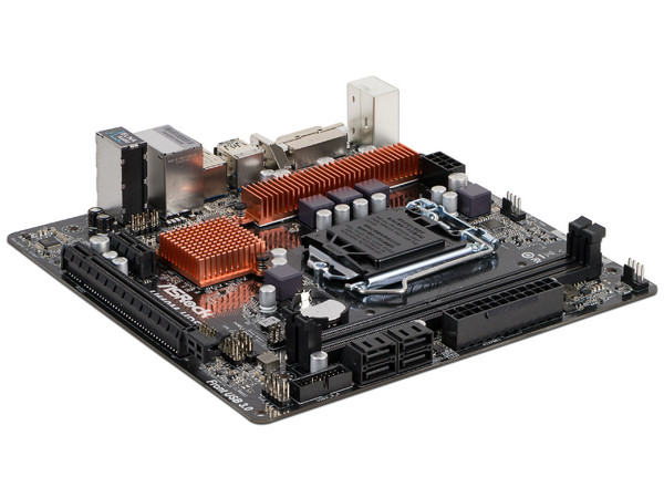 T. Madre Asrock H110M-HDS, ChipSet Intel H110,
Soporta: Intel Core i7/Core i5/Core i3/Pentium/Celeron de Socket 1151,
Memoria: DDR4 2133 MHz, 32GB Max,
SATA 3.0, USB 3.0,
Integrado: Audio HD, Red Gigabit,
Micro-ATX.