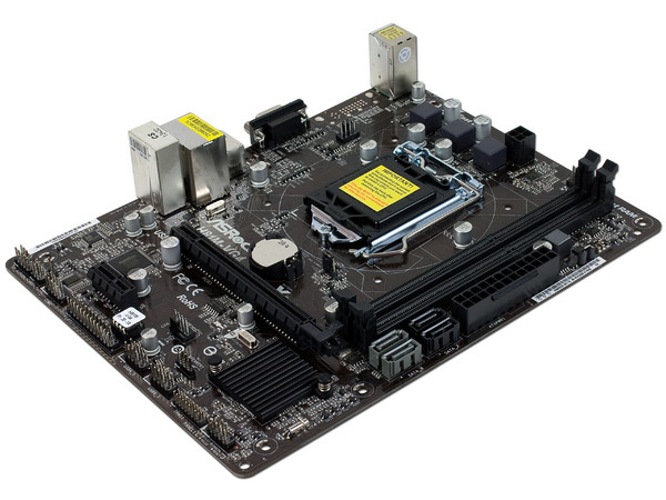 T. Madre ASRock H81M-VG4, Chipset Intel H81,
Soporta: Core i3 / i5 / i7 / Pentium / Celeron de Socket 1150,
Memoria: DDR3 1600/1333/1066 MHz, 16 GB Max,
Integrado: Audio HD, Red,
SATA 3.0, USB 3.0.
Micro-ATX, Ptos: 1xPCIEX16, 1xPCIEX1.