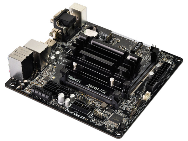 T. Madre ASRock J5040-ITX, Procesador Integrado Pentium Silver J5040 (Hasta 3.2 GHz),
Segmento: Básico,
Memoria: DDR4 2400 MHz, 8GB Max,
Integrado: Audio, Red,
Video UHD Intel 605, SATA 3.0,
Mini ITX, PCIE 2.0 x1.