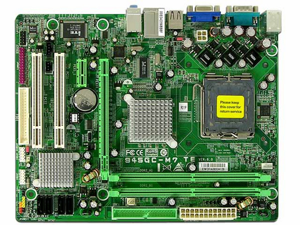T. Madre Biostar 945GC-M7 TE, ChipSet Intel 945GC,
Soporta: Cel.400, DualCore/2 Duo, 1333/1066/800/MHz,
Memoria: DDR2 533/667Mhz, 2 Bancos,
Integrado: Video Intel GMA 950, Audio HD, Red,
Diseño: MicroATX, Ptos: 1xPCEx16, 1xPCE, 2xPCI