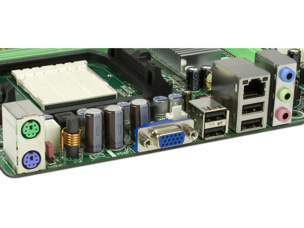 T. Madre Biostar MCP6PB M2+, ChipSet Nvidia 6150,
Soporta: Phenom, Athlon 64/Athlon 64 X2, Socket AM2+,
Memoria: DDR2 800/667Mhz, 2 Bancos, 4GB Max,
Integrado: Audio HD, Red 10/100, Video NVIDIA 6150,
Diseño: MicroATX, Ptos:1xPCEx16, 1xPCI