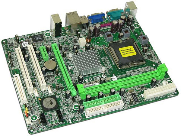 T. Madre Biostar P4M900-M7SE, Chipset VIAP4M900,
Soporta: Pentium 4, D, Core2Duo, 533/800/1066MHz,
Integrado: Audio 5.1, Red, Video VIA Chrome9,
Memoria: DDR2 533/667MHz, 2 Bancos, 4GBMax,
Diseño: Micro ATX, Ptos: 1xPCE, 1xPCEx16, 2xPCI
