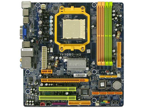 T. Madre Biostar TF7050-M2, ChipSet GeForce 7050PV,
Soporta: Athlon 64/FX, Athlon 64 X2, Socket AM2,
Integrado: Video GeForce 7, Audio 7.1, Red 10/100/1000,
Memoria: 4x DDR2, Max. 8GB, 533/667/800 MHz,
MicroATX, Ptos: 1xPCIEX16, 1xPCIEX1, 2xPCI