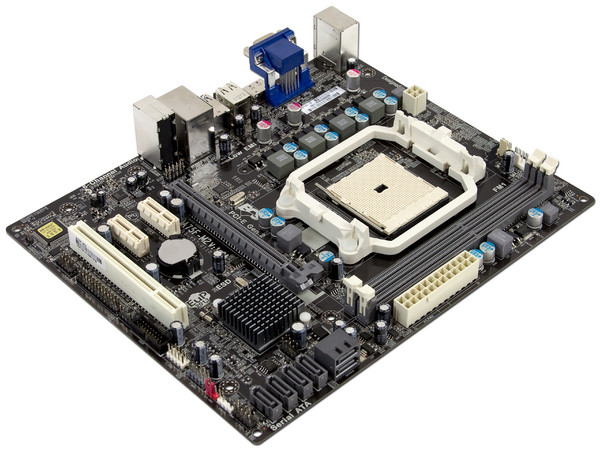 T. Madre ECS A75F-M2, Chipset AMD A75 FCH,
Soporta: AMD A8/A6/A4 de Socket FM1,
Memoria: DDR3 1866/1600/1333 MHz, 16GB Max,
 USB 3.0 y SATA 3.0,
Integrado: Audio HD, Red,
Micro-ATX, Ptos: 1xPCIEX16, 2xPCIEX1