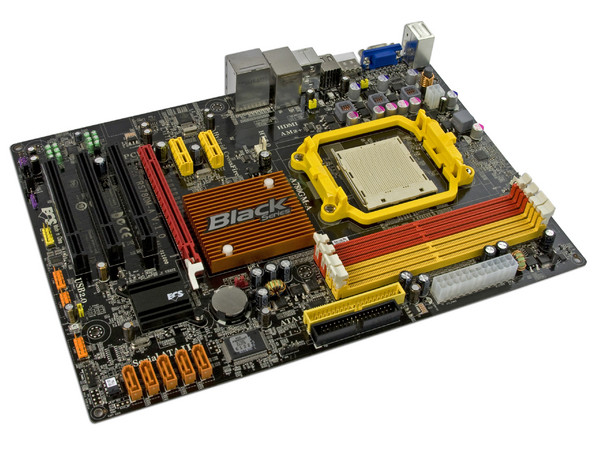 T. Madre ECS A780GM-A, ChipSet  AMD 780G,
Soporta: Phenom, Athlon 64 X2, Socket AM2+,
Integrado: Video ATI HD3200, Audio HD, Red,
Memoria: 4x DDR2 1066Mhz, Max. 32GB, Diseño ATX,
Ptos: 1xPCIEX16, 2xPCI-E X1, 3xPCI