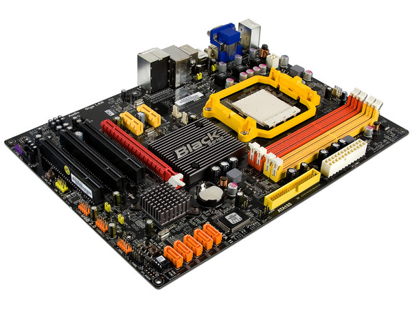 T. Madre ECS BlackSeries A785GM-AD3, ChipSet 785G,
Soporta: Phenom II X6 y X4 de Socket AM3,
Integrado: Video ATI HD4200, Audio HD, Red,
Memoria: DDR3 1600(OC)/1333MHz,
Diseño ATX, Ptos: 1xPCIEX16, 2xPCIEX1, 3xPCI