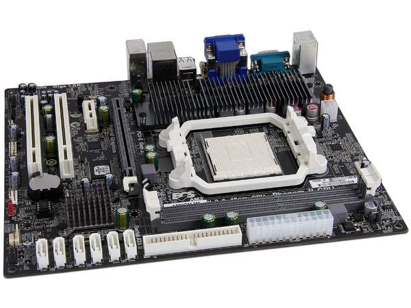 T. Madre ECS A880GM-M7, Chipset AMD 880G,
Soporta: Phenom II X4/Athlon/Sempron de Socket AM3,
Memoria: DDR3 1600(OC)/1333/1066 MHz, 8GB Max.
Integrado: Video Radeon HD4250, Audio HD, Red,
Diseño Micro-ATX, Ptos: 1xPCIEX16, 1xPCIEX1, 2xPCI
