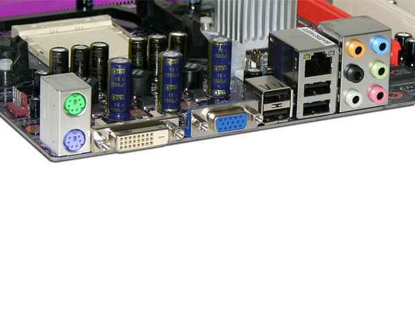 T. Madre ECS AMD690GM-M2, ChipSet AMD 690G,
Soporta: Athlon 64/Athlon 64 X2 Dual-Core, Socket AM2,
Integrado: Video RADEON X1250, Audio 5.1, Red 10/100,
Memoria: 2x DDR2, Max. 16GB, Diseño MicroATX,
Ptos: 1xPCI-E X16, 1xPCI-E X1, 2xPCI