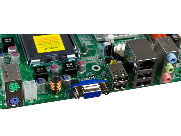 T. Madre ECS G41T-M5, ChipSet Intel G41 & ICH7,
Soporta: Cel.400, DualCore, 2Duo, Quad,1066/1333MHz,
Memoria: DDR2 667/800Mhz, 2 Bancos, 8GB Max,
Integrado: Video, Audio HD, Red 10/100,
Diseño: MicroATX, Ptos: 1xPCEx16, 2xPCEx1, 1xPCI