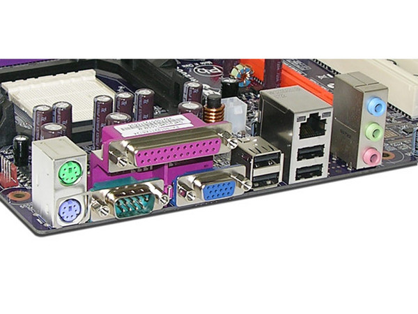 T. Madre ECS GeForce6100SM-M, ChipSet GeForce 6100S
Soporta: AMD Athlon 64 FX/Athlon 64 X2/Athlon 64/Sempron,
Integrado: Audio 5.1, Video GeForce6100, Red 10/100,
Memoria: 2x DDR2, Max. 2GB, Diseño MicroATX,
Ptos: 1xPCI-E X16, 1xPCI-E X1, 2xPCI 